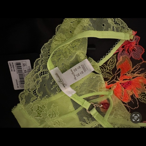 CHRISTINE YELLOW BRIEF - Picture 7 of 9